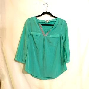 Old navy blouse
